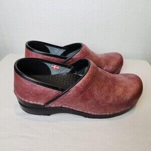 Sanita Danish Clogs Women EU 38, US 7.5 Red Metallic Leather Slip-On Nurse Shoes